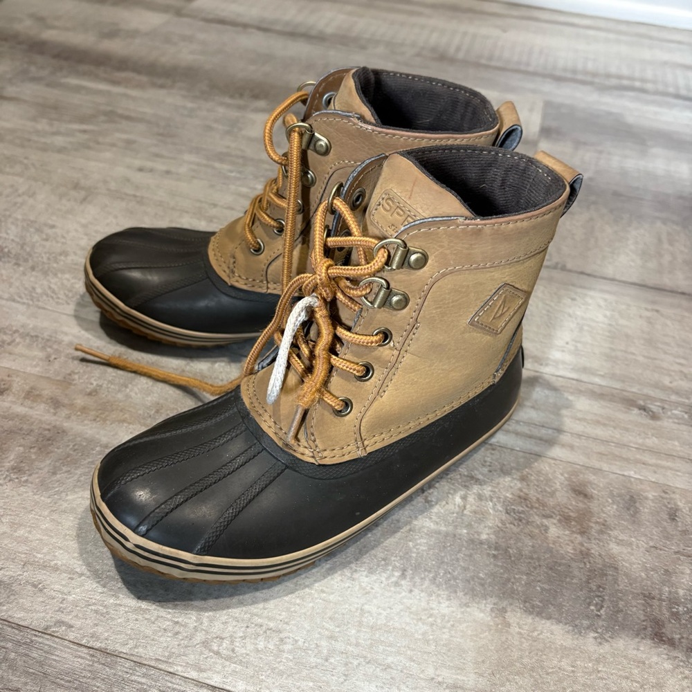 Sperry Bowline Boots Size 2